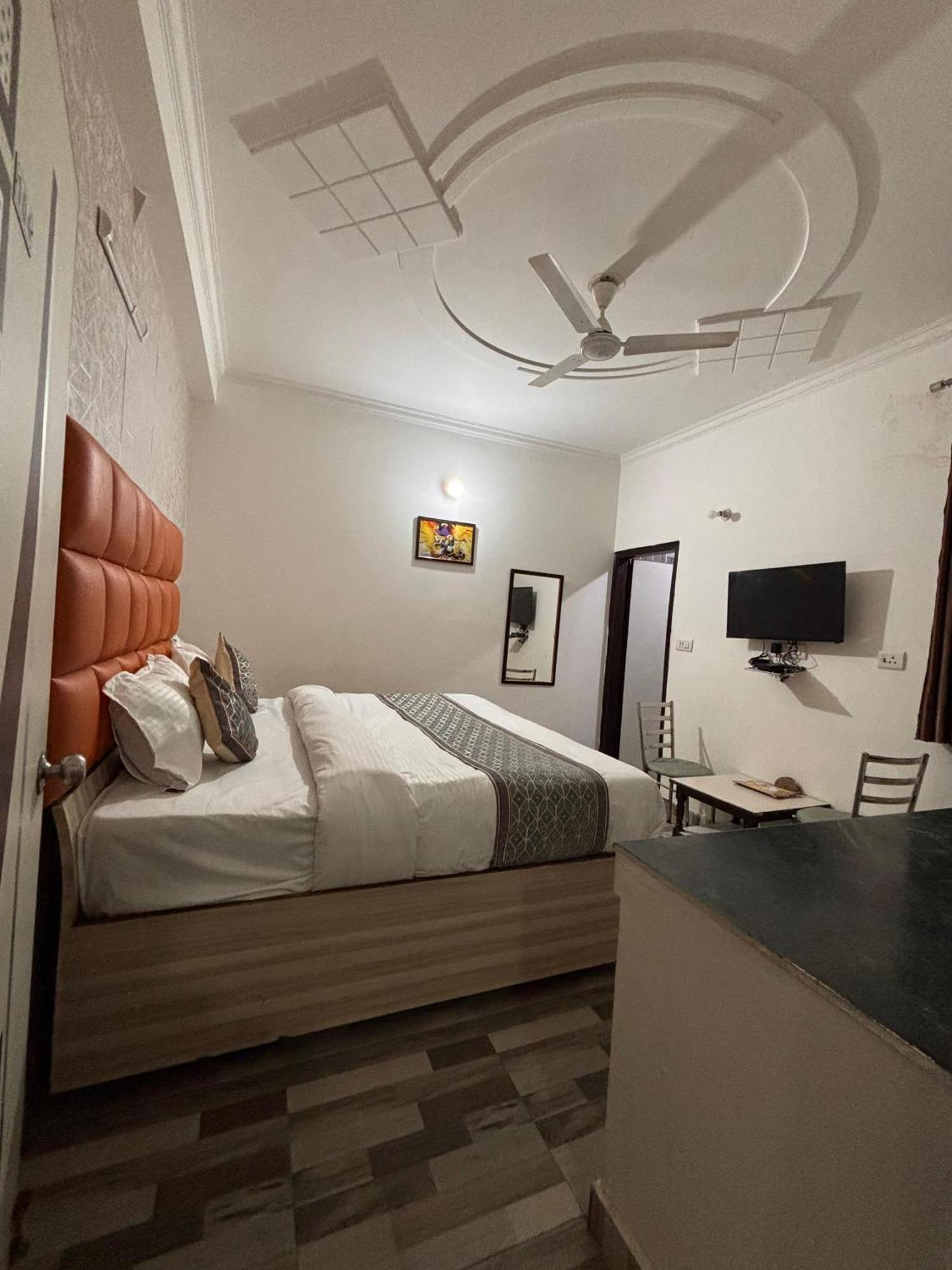 Hotel Clink New Delhi Airport Exteriér fotografie